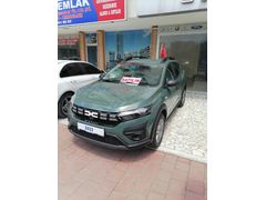 Sahibinden Dacia Sandero Stepway 1.0 Tce Comfort 2022 Model  5.500 km Yeşil