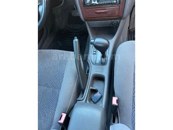 Sahibinden Toyota Avensis 2.0 Sol 1999 Model 