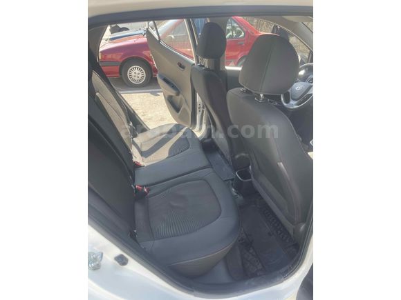 Sahibinden Hyundai i10 1.0 D-CVVT Jump 2017 Model 