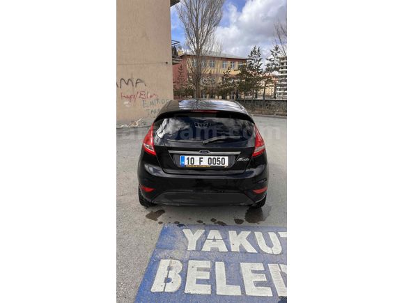 Sahibinden Ford Fiesta 1.4 Titanium 2011 Model 