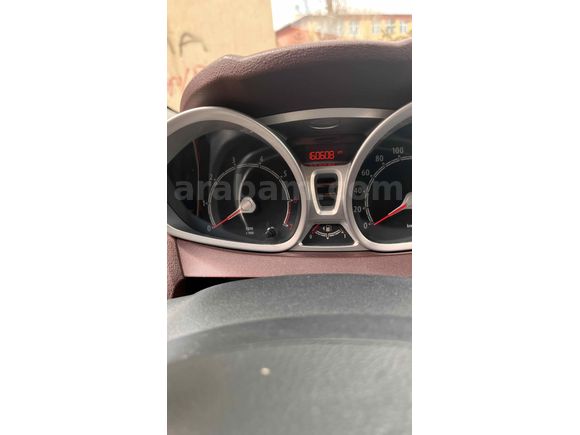 Sahibinden Ford Fiesta 1.4 Titanium 2011 Model 