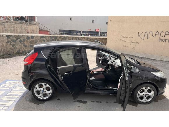 Sahibinden Ford Fiesta 1.4 Titanium 2011 Model 