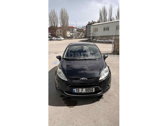 Sahibinden Ford Fiesta 1.4 Titanium 2011 Model 