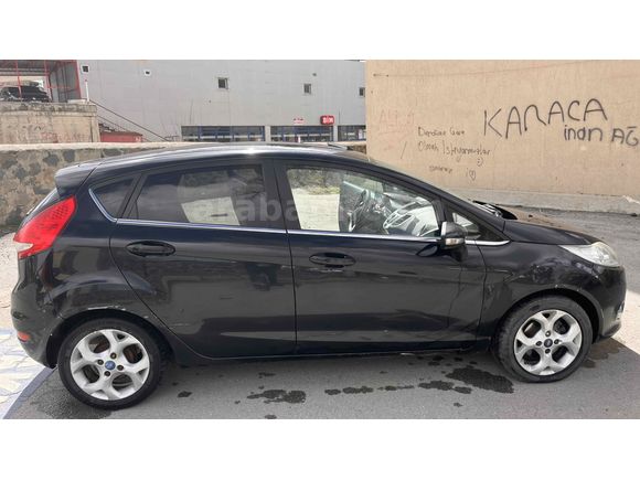 Sahibinden Ford Fiesta 1.4 Titanium 2011 Model 