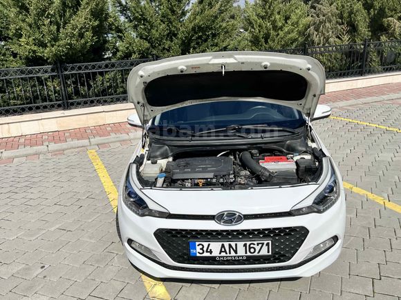 Sahibinden Hyundai i20 1.4 CRDi Style 2016 Model 