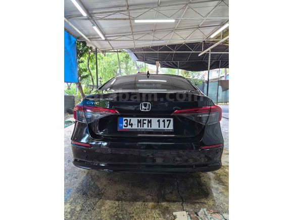 Sahibinden Honda Civic 1.5 i-VTEC Executive Plus 2024 Model 