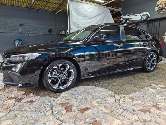 Sahibinden Honda Civic 1.5 i-VTEC Executive Plus 2024 Model 