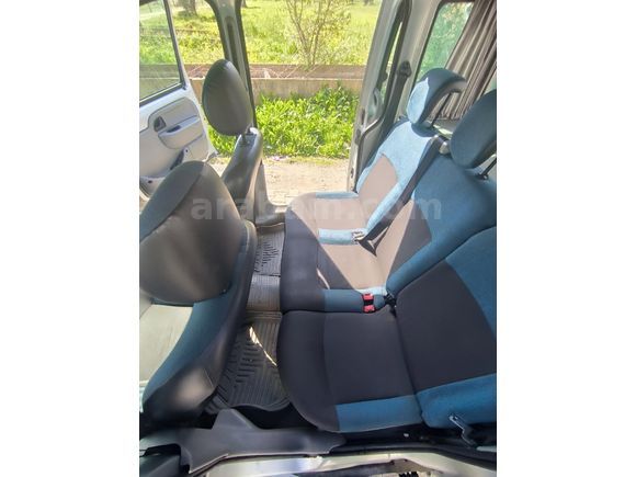 Sahibinden Renault Kangoo Multix 1.5 dCi Authentique 2008 Model  258.000 km Gri