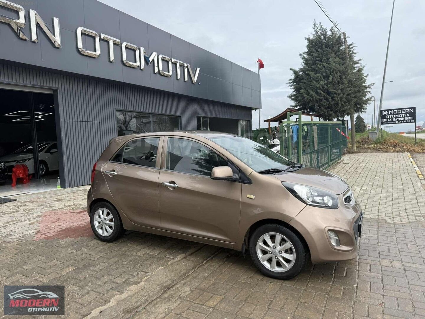 Galeriden Kia Picanto 1.25 EX 2012 Model Edirne 212.000 km Kahverengi 2