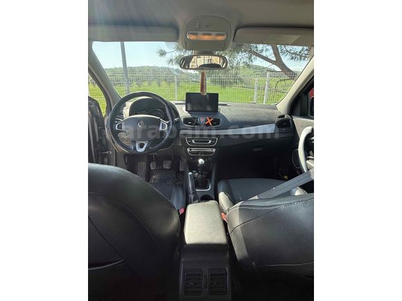 Sahibinden Renault Megane 1.5 dCi Dynamique 2011 Model 
