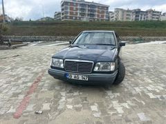 Sahibinden Mercedes - Benz E 220 1995 Model  480.000 km Siyah