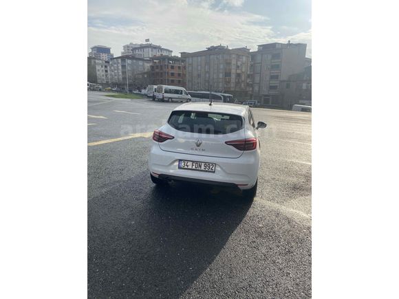 Sahibinden Renault Clio 1.0 SCe Joy 2022 Model 