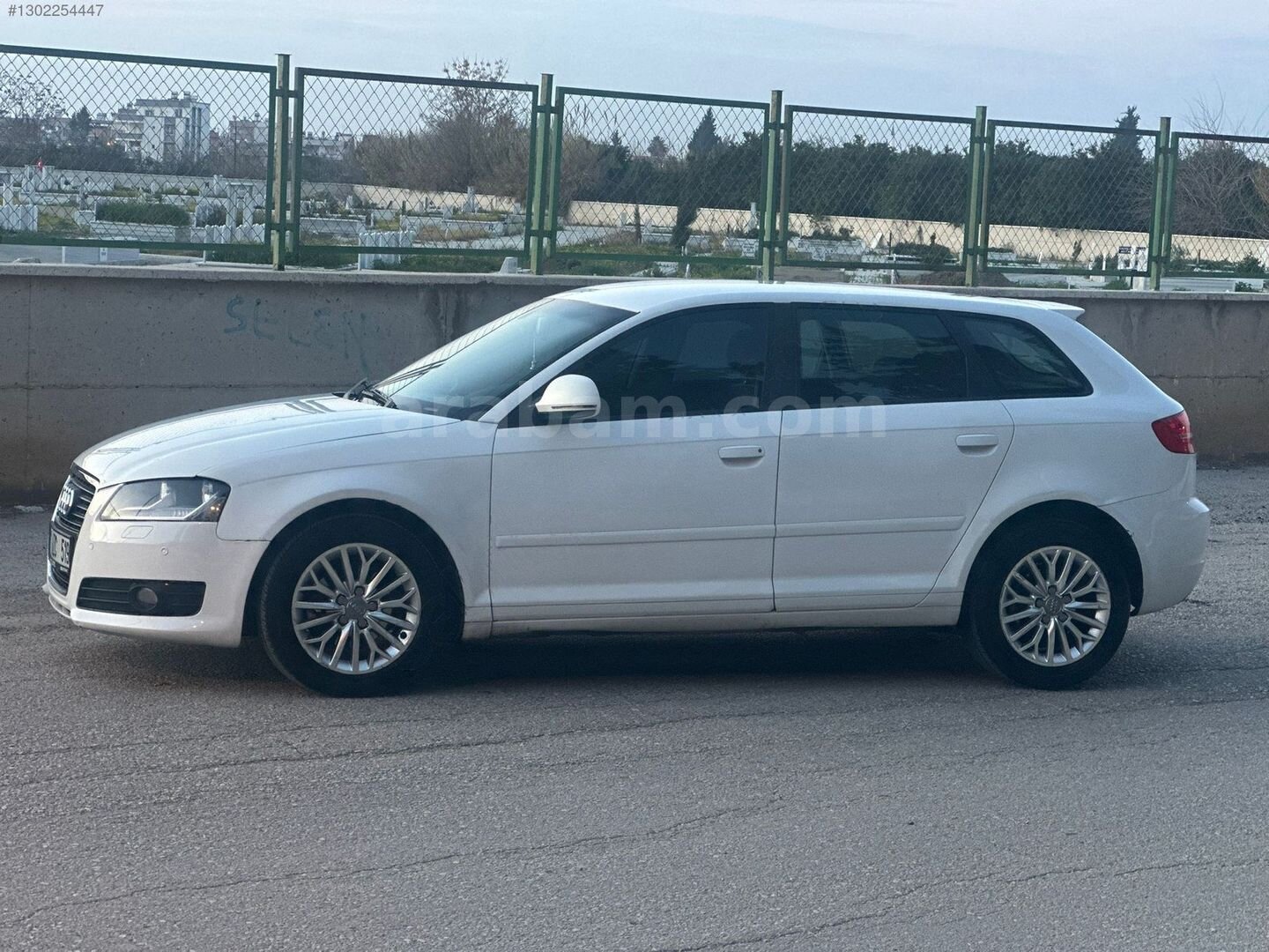 Galeriden Audi A3 Sportback 1.6 Ambition 2010 Model Adana 180.000 km Beyaz 4