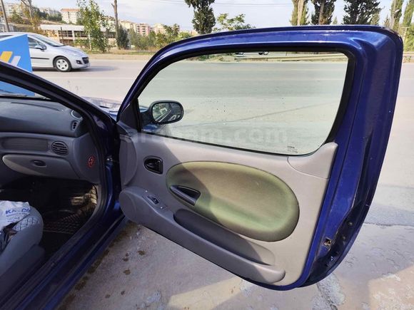ACİL Orijinal km Renault Megane 1.6 Coupe 