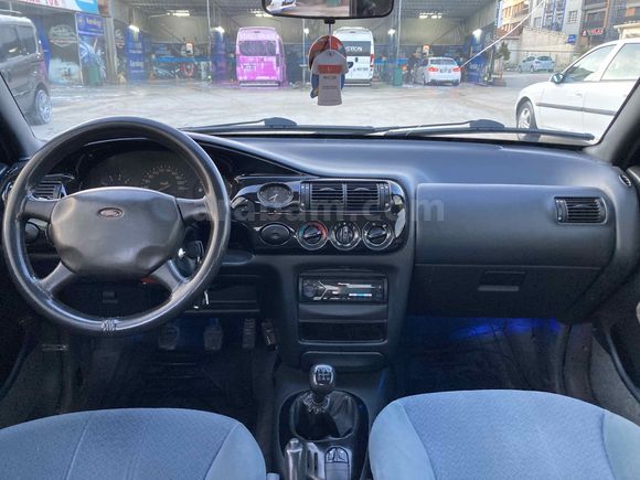 KLİMALI ÇELİK JANTLI DEĞİŞENSİZ TEMİZ FORD ESCORT