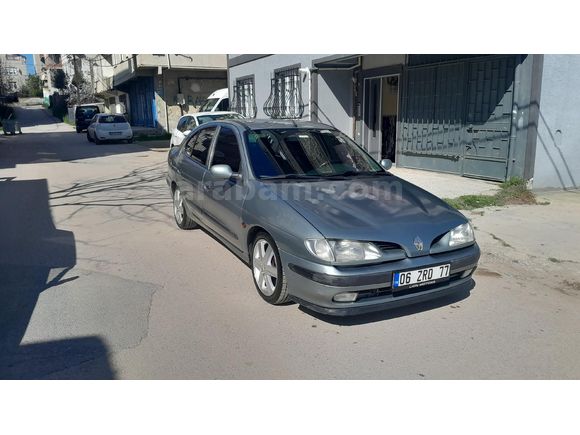 Sahibinden Renault Megane 2.0 RXT 1998 Model