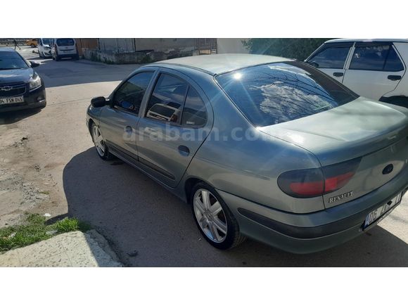 Sahibinden Renault Megane 2.0 RXT 1998 Model