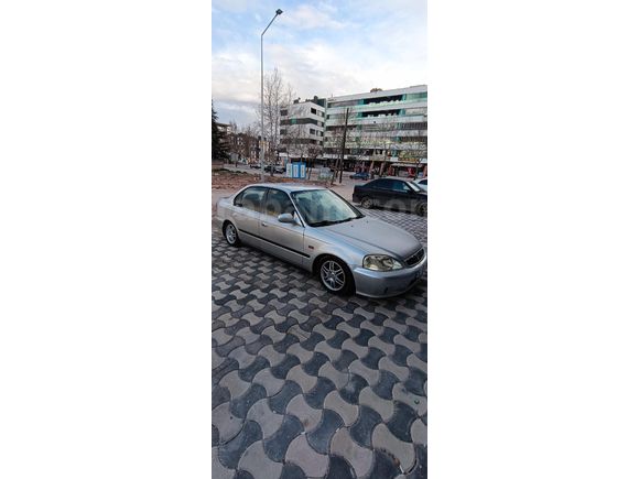 Sahibinden Honda Civic 1.6 i ES 2000 Model