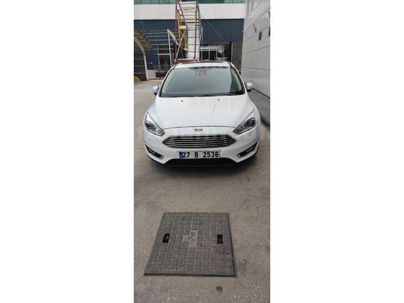 Sahibinden Ford Focus 1.6 TDCi Titanium 2016 Model  60.000 km Beyaz