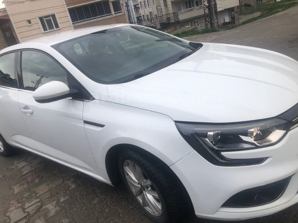 KAZASIZ DARBESİZ servis bakımlı DİZEL OTOMATİK 2020 MEGAN tauch