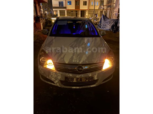 Uygun fiyata Ekonomik Dizel Opel Astra 1.3 CDTI Enjoy 111.Yıl 2011 Model 