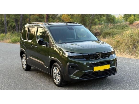 Sahibinden Peugeot Rifter 1.5 BlueHDI Allure 2025 Model