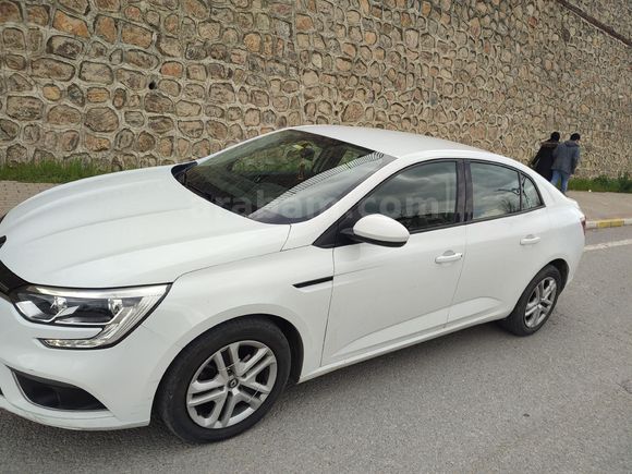 Sahibinden Renault Megane 1.3 TCe Joy 2020 Model