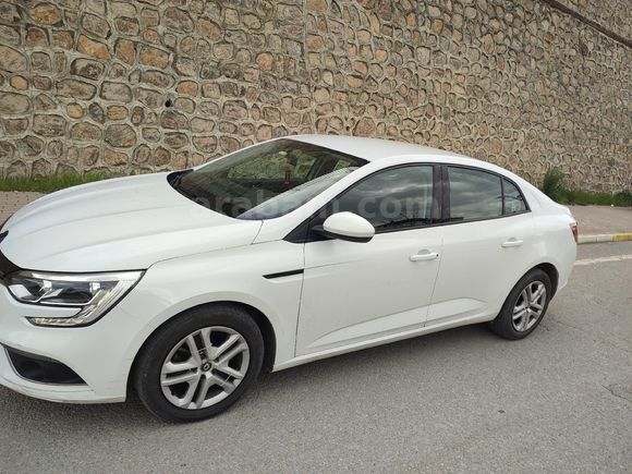 Sahibinden Renault Megane 1.3 TCe Joy 2020 Model