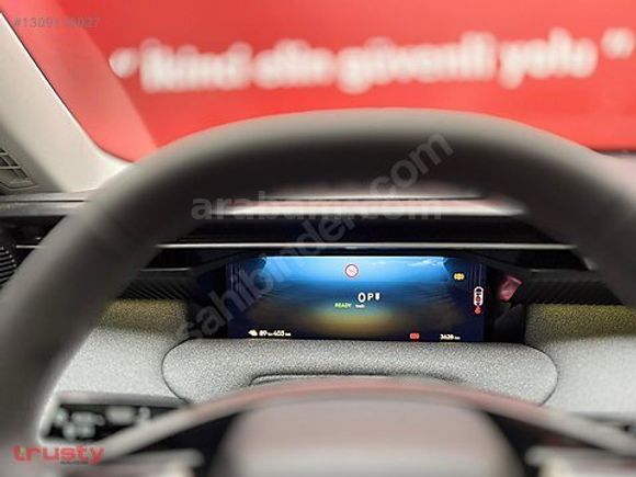TRUSTY ONATÇA'DAN CİTROEN E-C5 AİRCROSS