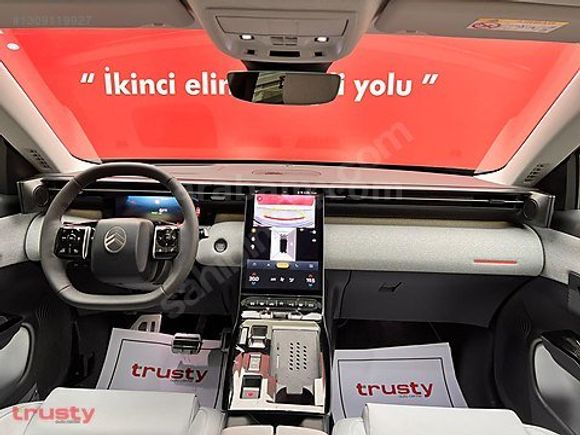 TRUSTY ONATÇA'DAN CİTROEN E-C5 AİRCROSS