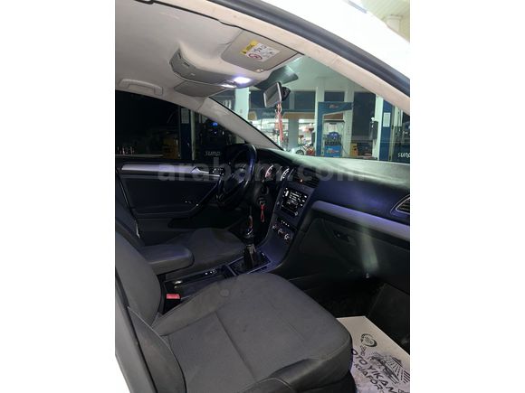 Sahibinden Volkswagen Golf 1.6 TDi BlueMotion Midline Plus 2014 Model