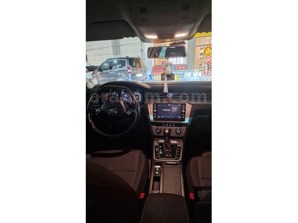 Sahibinden Volkswagen Passat 1.6 TDi BlueMotion Impression 2019 Model Bursa 118.000 km Beyaz