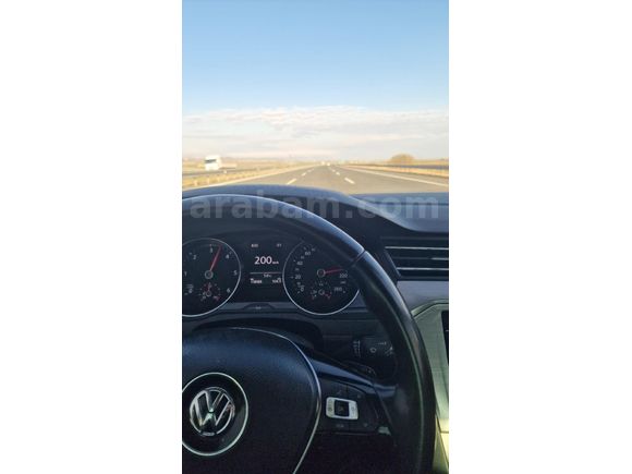 Sahibinden Volkswagen Passat 1.6 TDi BlueMotion Impression 2019 Model Bursa 118.000 km Beyaz