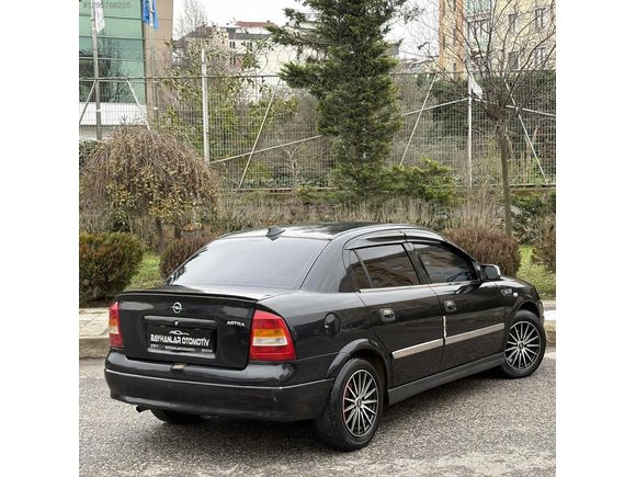 K.KARTINA 12 AY TAKSİT İMKANI 2009 OPEL ASTRA