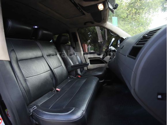 VIP OTOMOBİL RUHSATLI OTOMATİK 2011 MODEL CARAVELLE ÖZEL PLAKALI