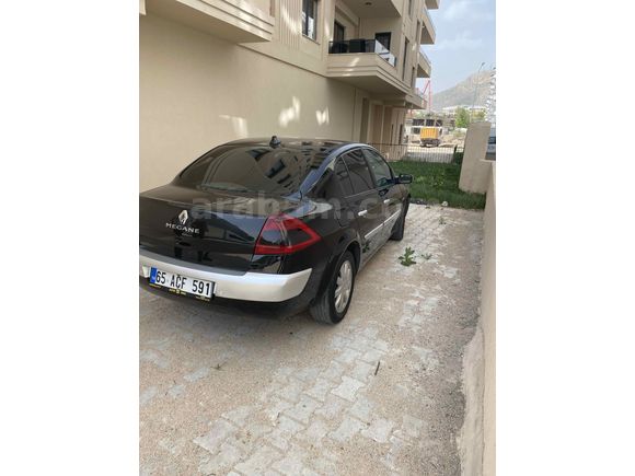 Sahibinden Renault Megane 1.5 dCi Exception 2010 Model  288.000 km Siyah