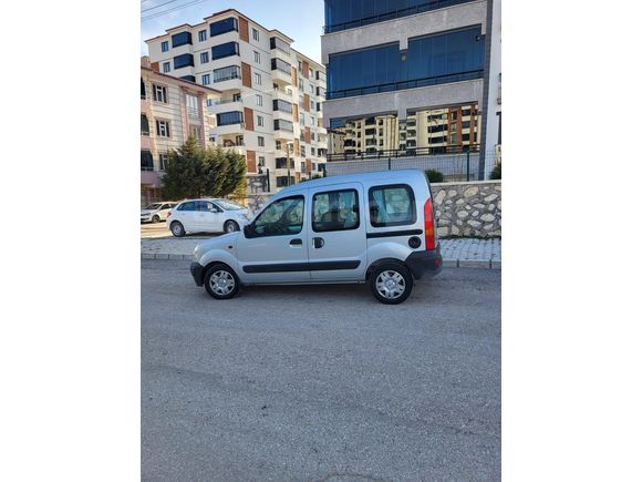 Sahibinden Renault Kangoo Multix 1.5 dCi Expression 2005 Model