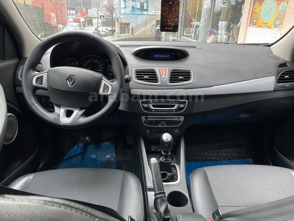  Fluence 1.5  tertemiz 6 ilerii ful paket
