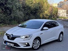 2022 MODEL MEGANE 1.5 BLUEDCİ JOY COMFORT BÜYÜK EKRANLI
