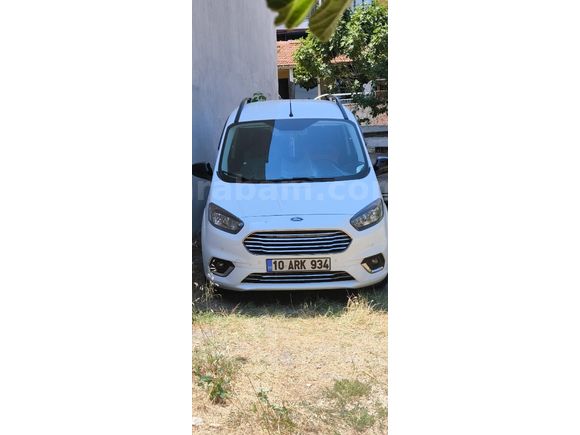 Sahibinden Ford Tourneo Courier 1.0 EcoBoost Titanium Plus 2023 Model