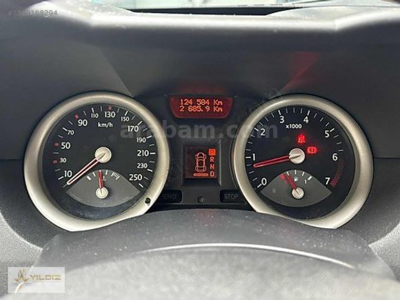 YETKİLİ SERVİS BAKIMLI 124 BİN KMDE OTOMATİK MEGANE 2