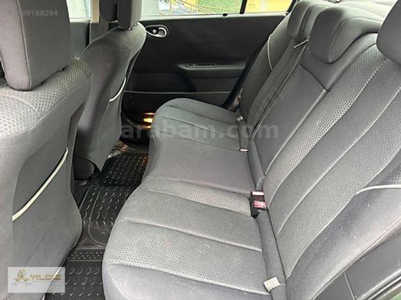 YETKİLİ SERVİS BAKIMLI 124 BİN KMDE OTOMATİK MEGANE 2