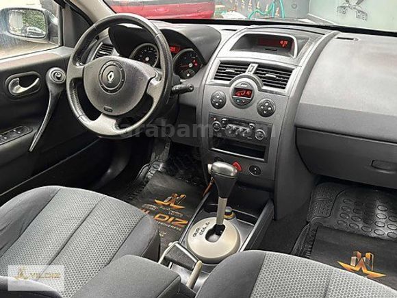 YETKİLİ SERVİS BAKIMLI 124 BİN KMDE OTOMATİK MEGANE 2