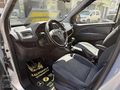 OTOMOBİL RUHSATLI TÜVTÜRK 03/04/2028 geçerli