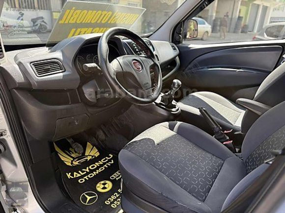 OTOMOBİL RUHSATLI TÜVTÜRK 03/04/2028 geçerli