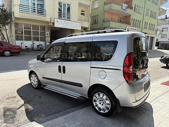 OTOMOBİL RUHSATLI TÜVTÜRK 03/04/2028 geçerli