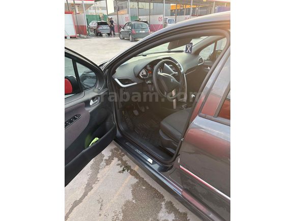 PEUGEOT 207 1.4 HDİ 179 BİNDE TERTEMİZ