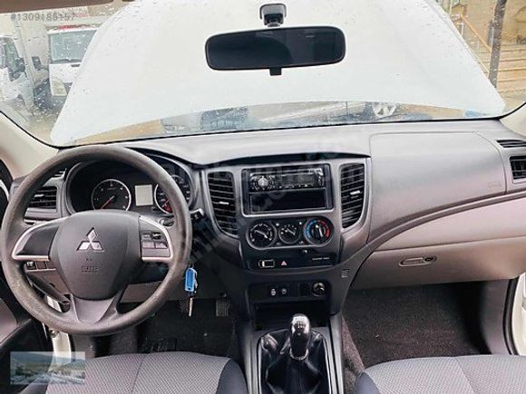 2018 çıkış.156 bin km.4 * 4 Sınıf Temizlikte. L - 200. İlk Elden
