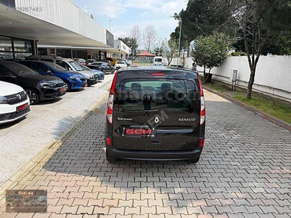 HATASIZ-BOYASIZ RENAULT KANGOO 2017 MANUEL 174.000KM...