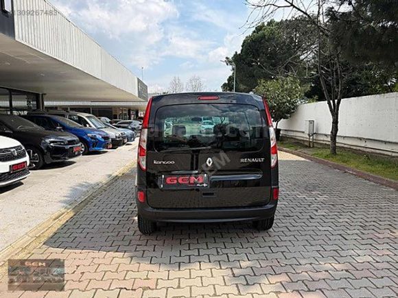 HATASIZ-BOYASIZ RENAULT KANGOO 2017 MANUEL 174.000KM...